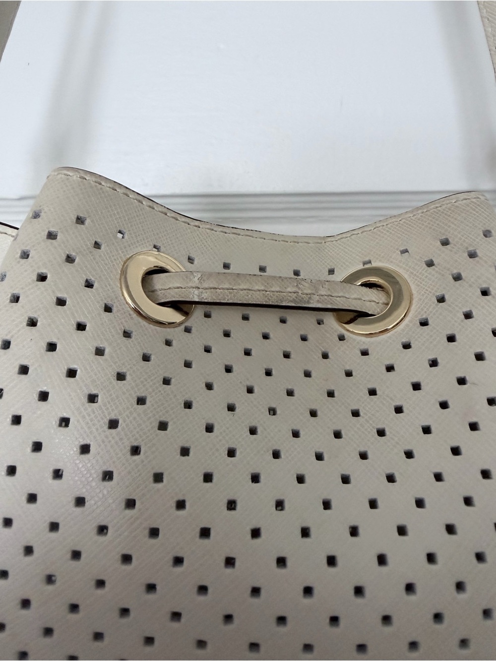 Michael Kors White Drawstring Bucket Bag - Picture 8 of 8